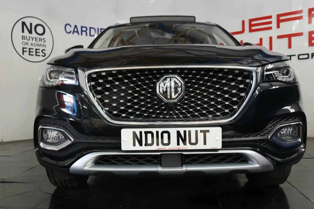 2022-mg-hs-15t-gdi-exclusive-162ps-big-10
