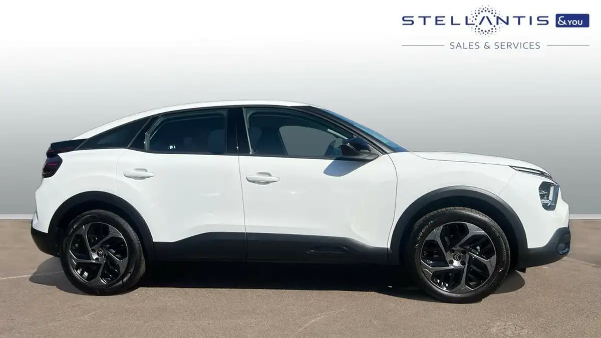 2022-citroen-c4-12-puretech-sense-plus-eat8-big-1