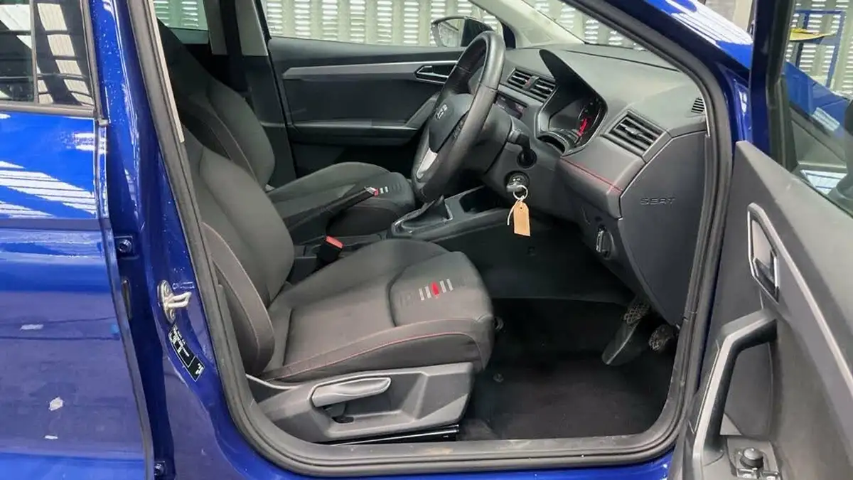 2019-seat-ibiza-10-mpi-fr-big-8