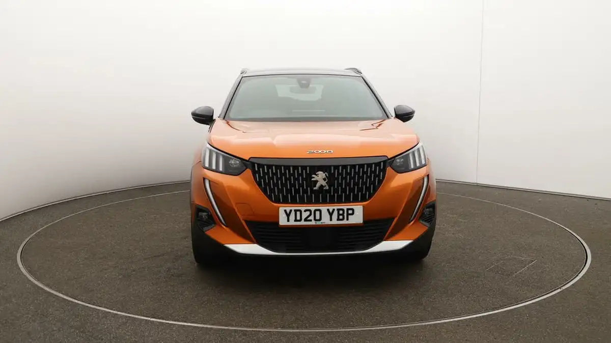 2020-peugeot-2008-suv-12-puretech-gt-line-big-35