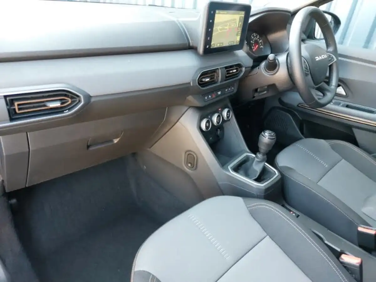 2023-dacia-sandero-stepway-10-tce-essential-90bhp-big-4