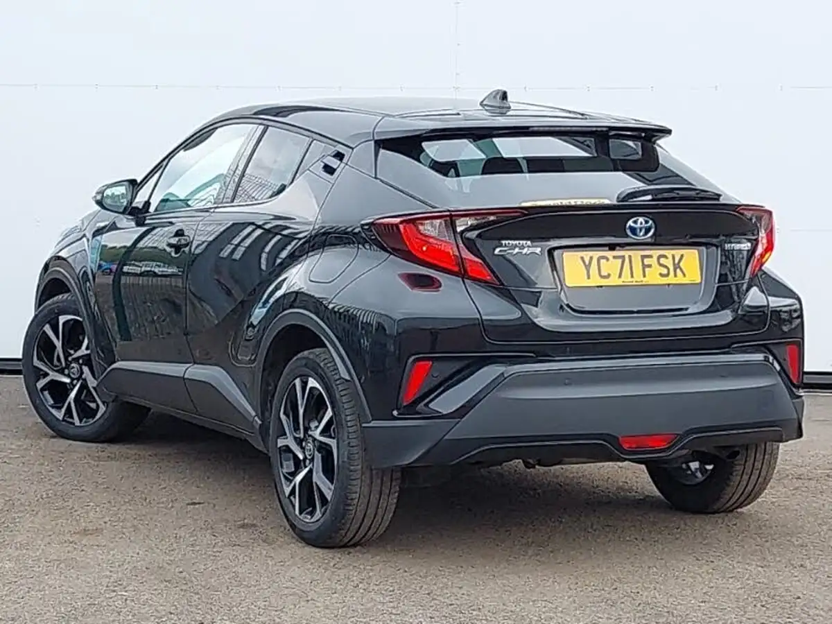 2021-toyota-c-hr-18-vvt-i-design-big-1
