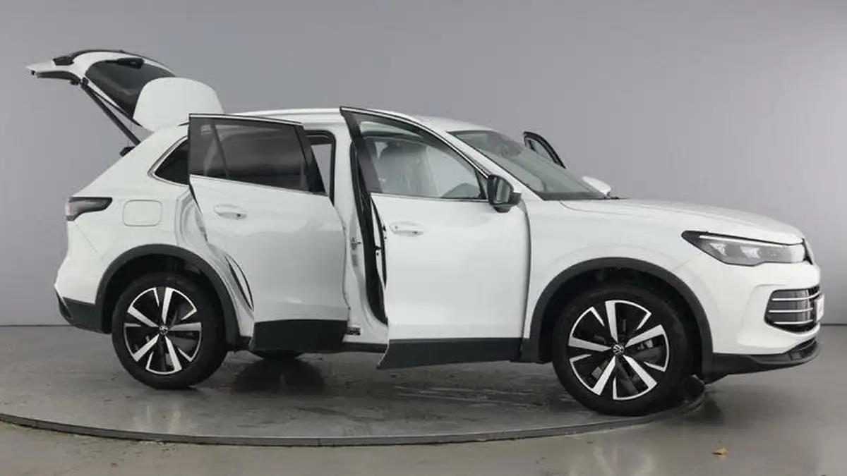 2024-volkswagen-tiguan-15-etsi-elegance-launch-edition-big-9