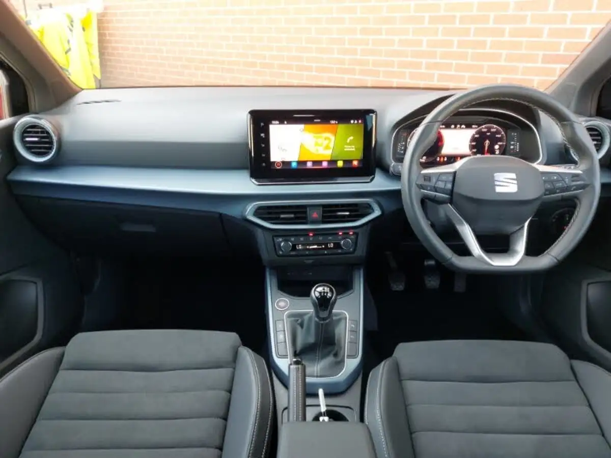 2022-seat-arona-10-tsi-xperience-big-2
