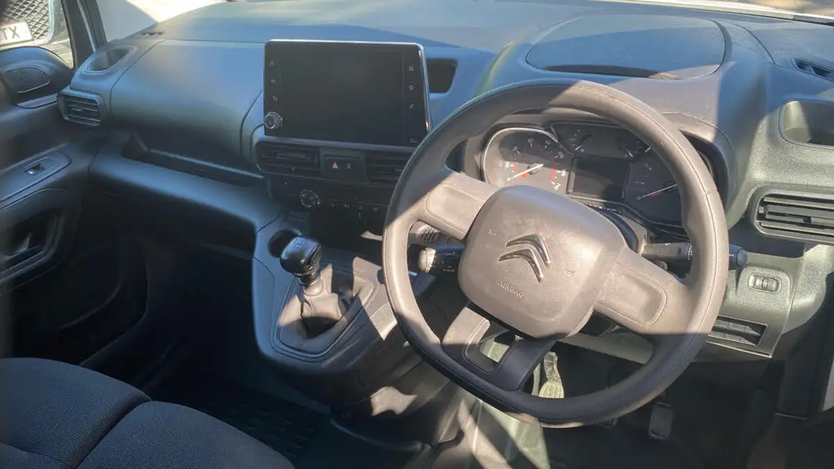 2022-citroen-berlingo-15bluehdi-1000-enterprise-pro-100pseu6d-big-3