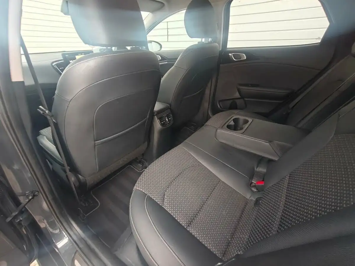 2020-kia-xceed-14-t-gdi-3-big-42