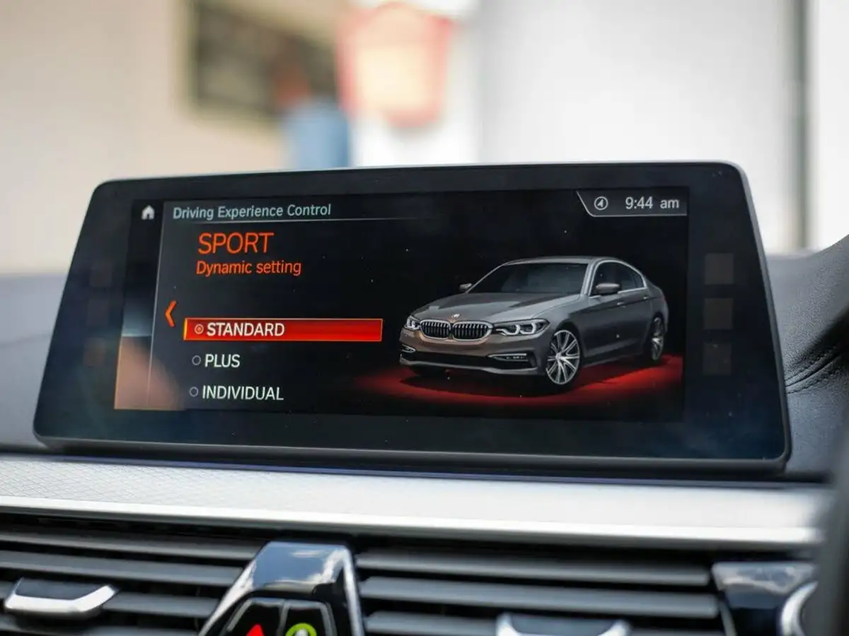 2017-bmw-5-series-30-540i-m-sport-saloon-4d-big-28