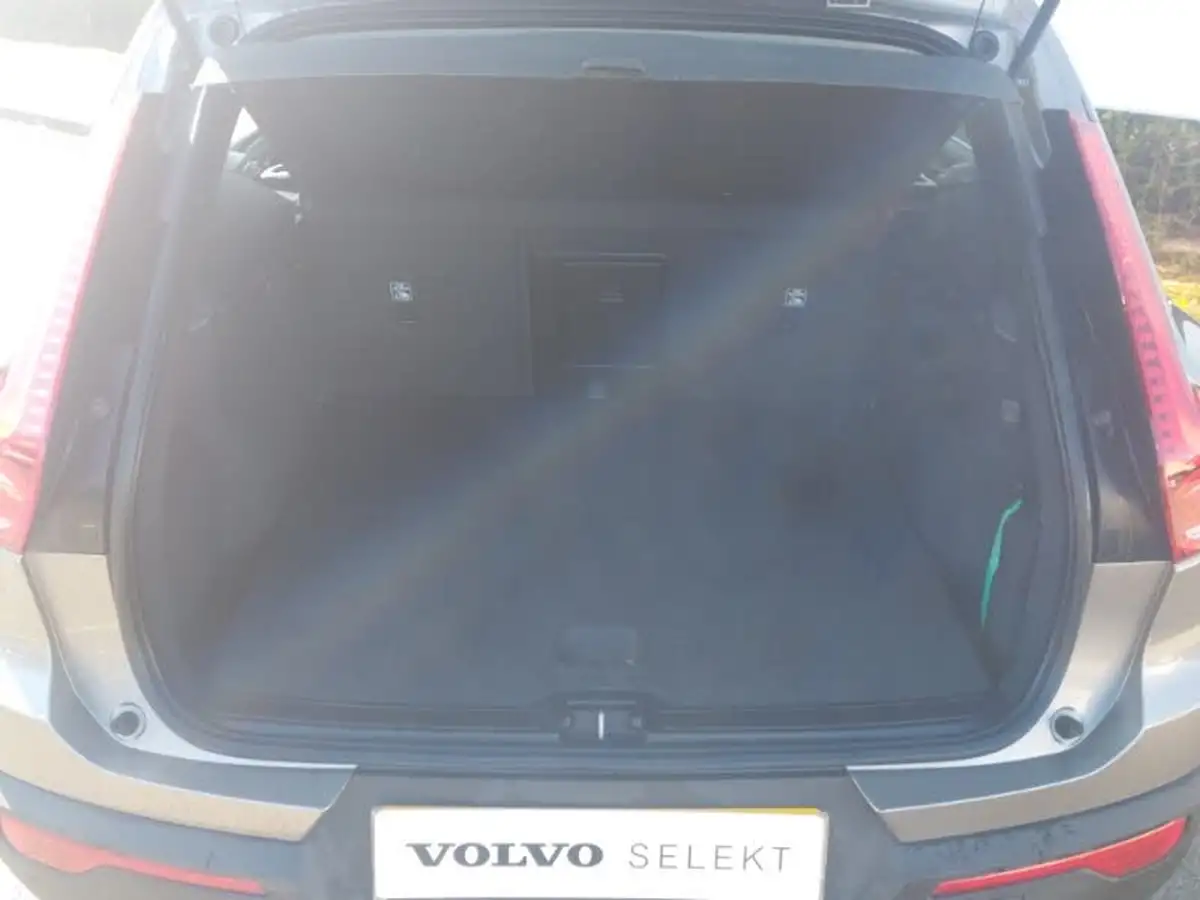 2022-volvo-xc40-15-t4-inscription-expression-big-7