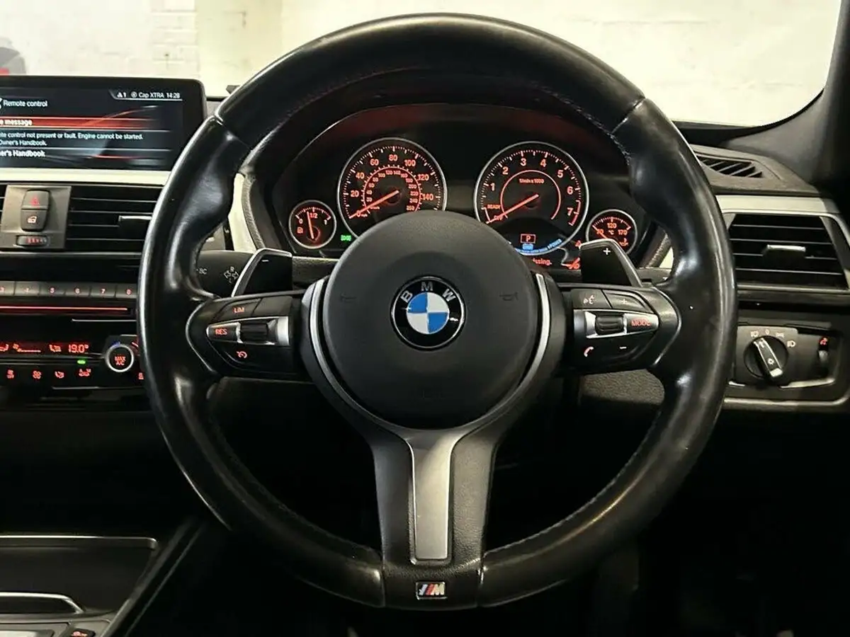 2017-bmw-3-series-20-330e-m-sport-big-31