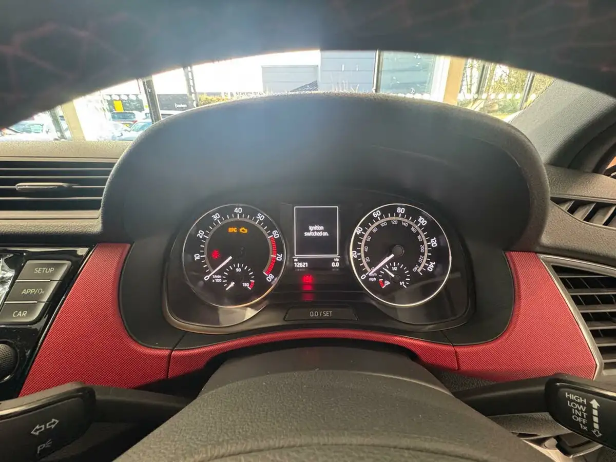 2020-skoda-fabia-10-tsi-monte-carlo-95ps-hatchback-big-15