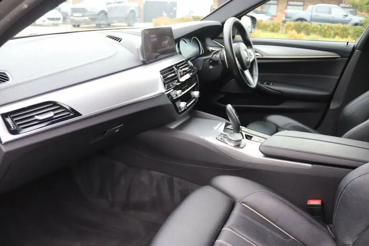 2018-bmw-5-series-20td-520d-m-sport-188bhp-ss-saloon-4d-big-26