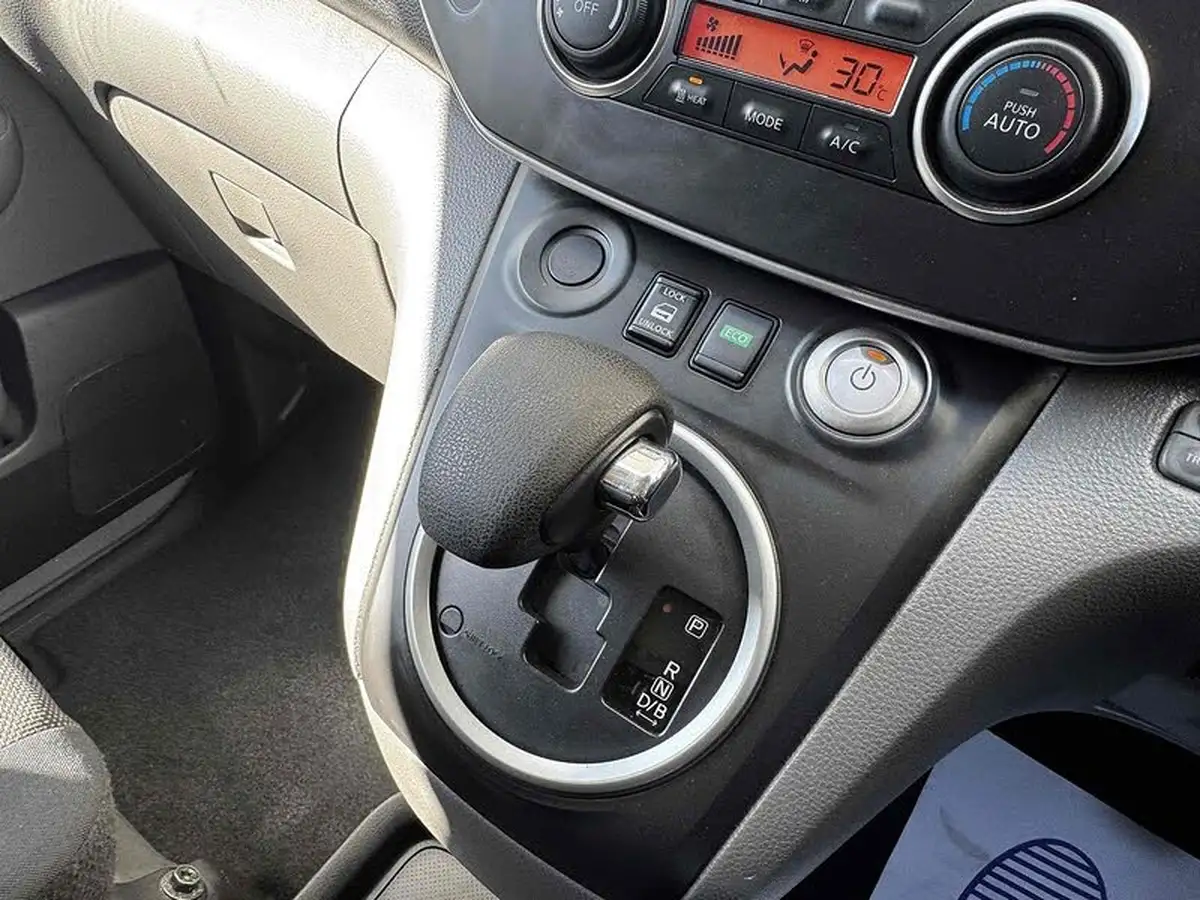 2019-nissan-env200-e-acenta-panel-van-auto-big-33