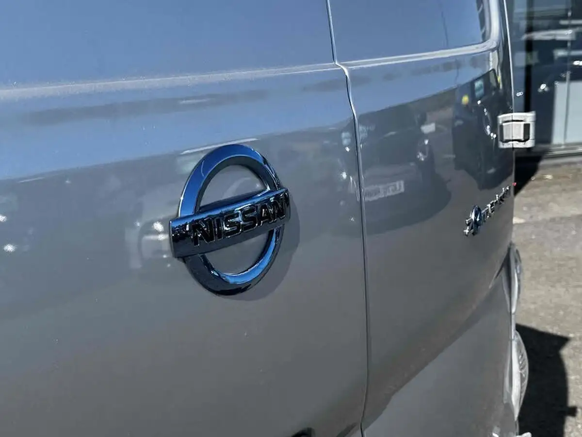 2019-nissan-env200-e-acenta-panel-van-auto-big-11
