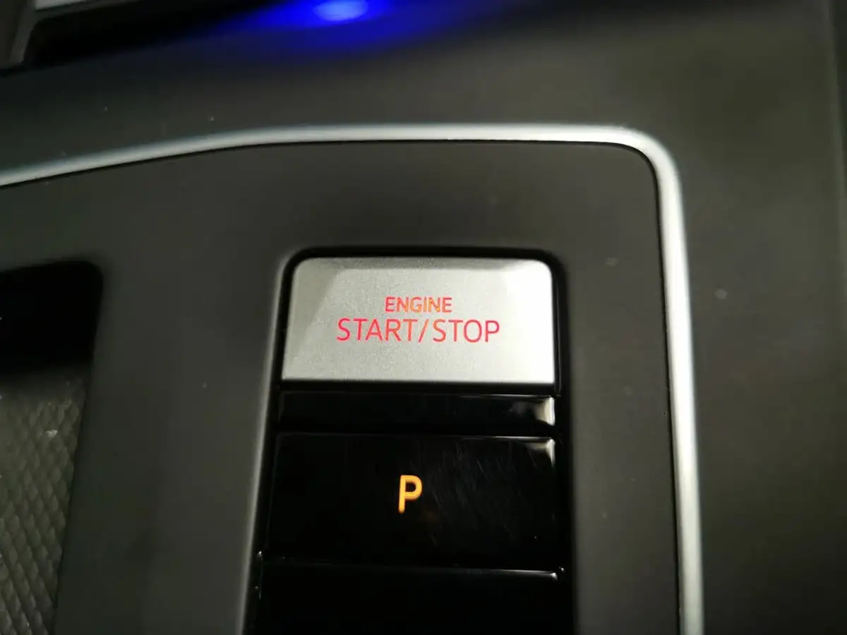 2021-volkswagen-golf-20tdi-gtd-big-20