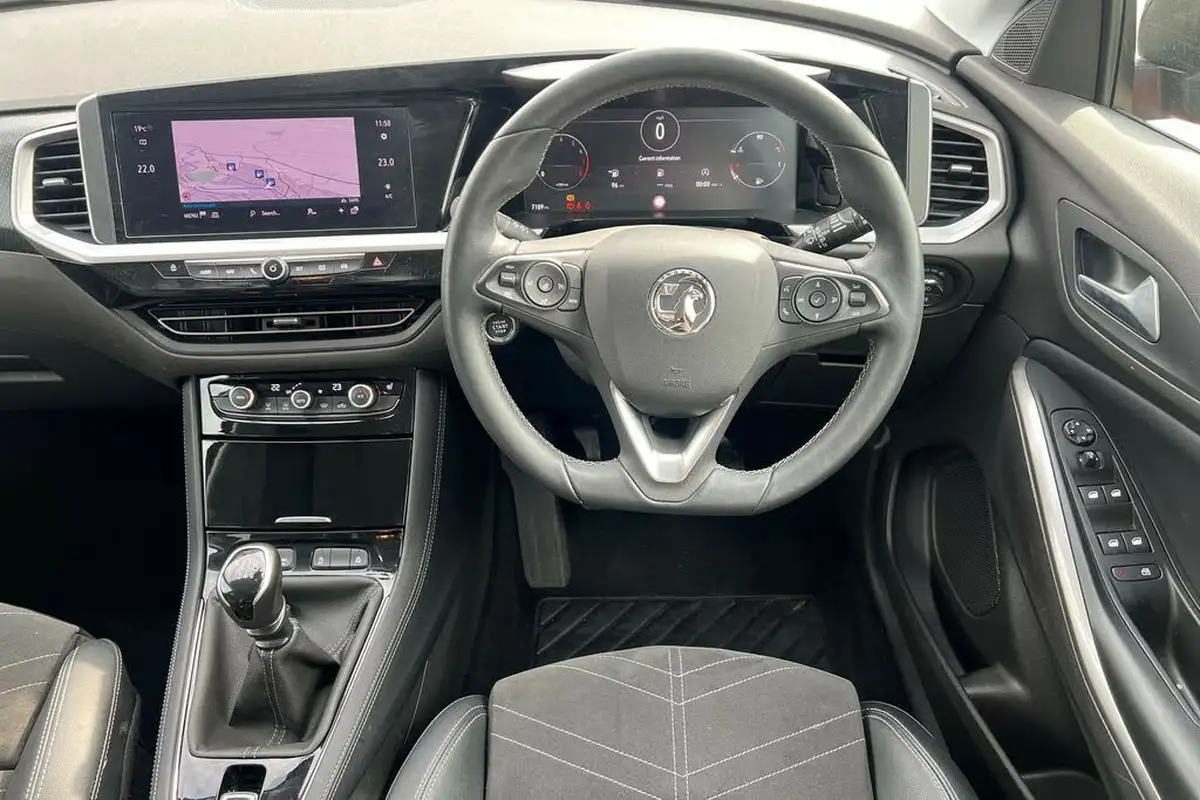 2023-vauxhall-grandland-12-ultimate-130ps-big-11