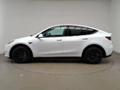 2022-tesla-model-y-e-long-range-small-3
