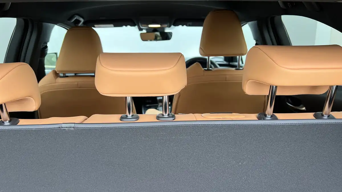 2023-lexus-ux-250h-20-f-sport-design-big-45