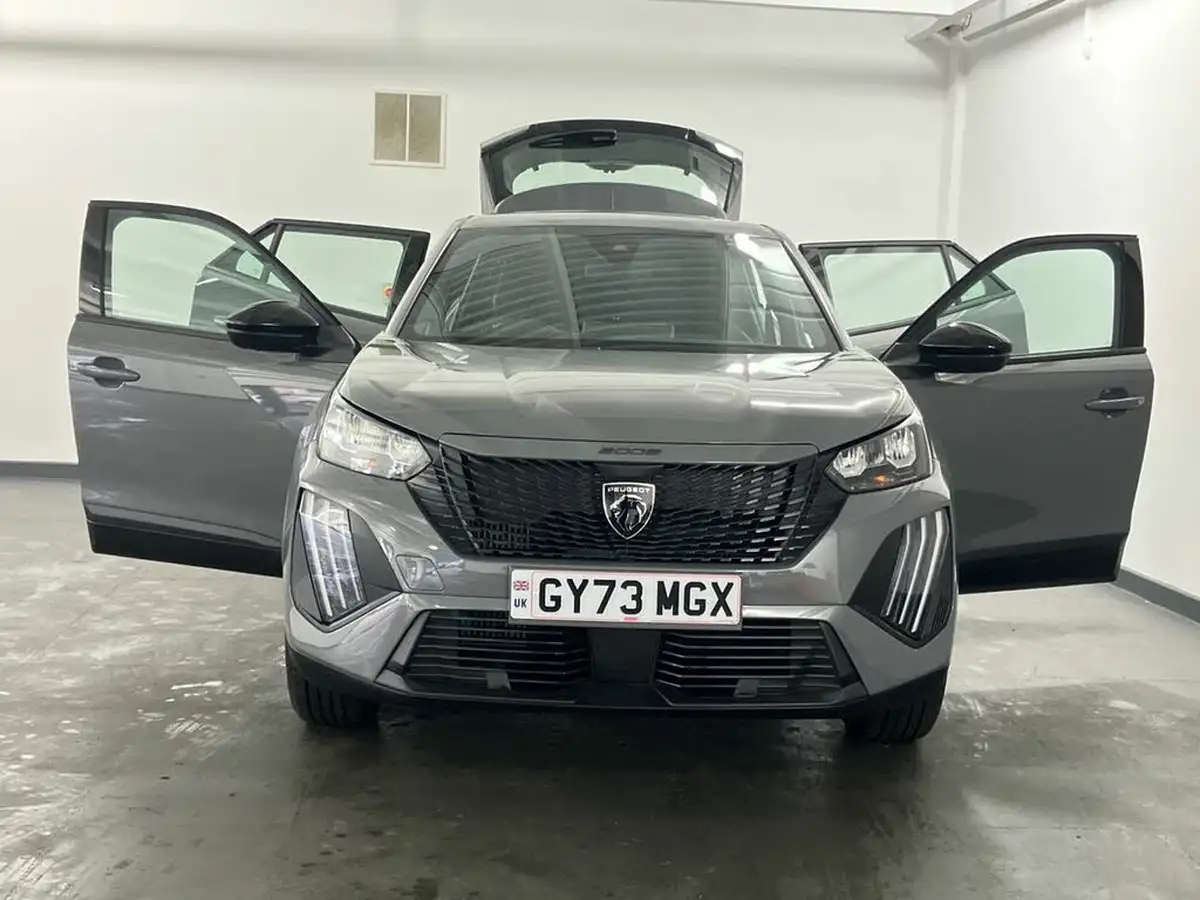 2023-peugeot-2008-suv-12-puretech-active-big-46