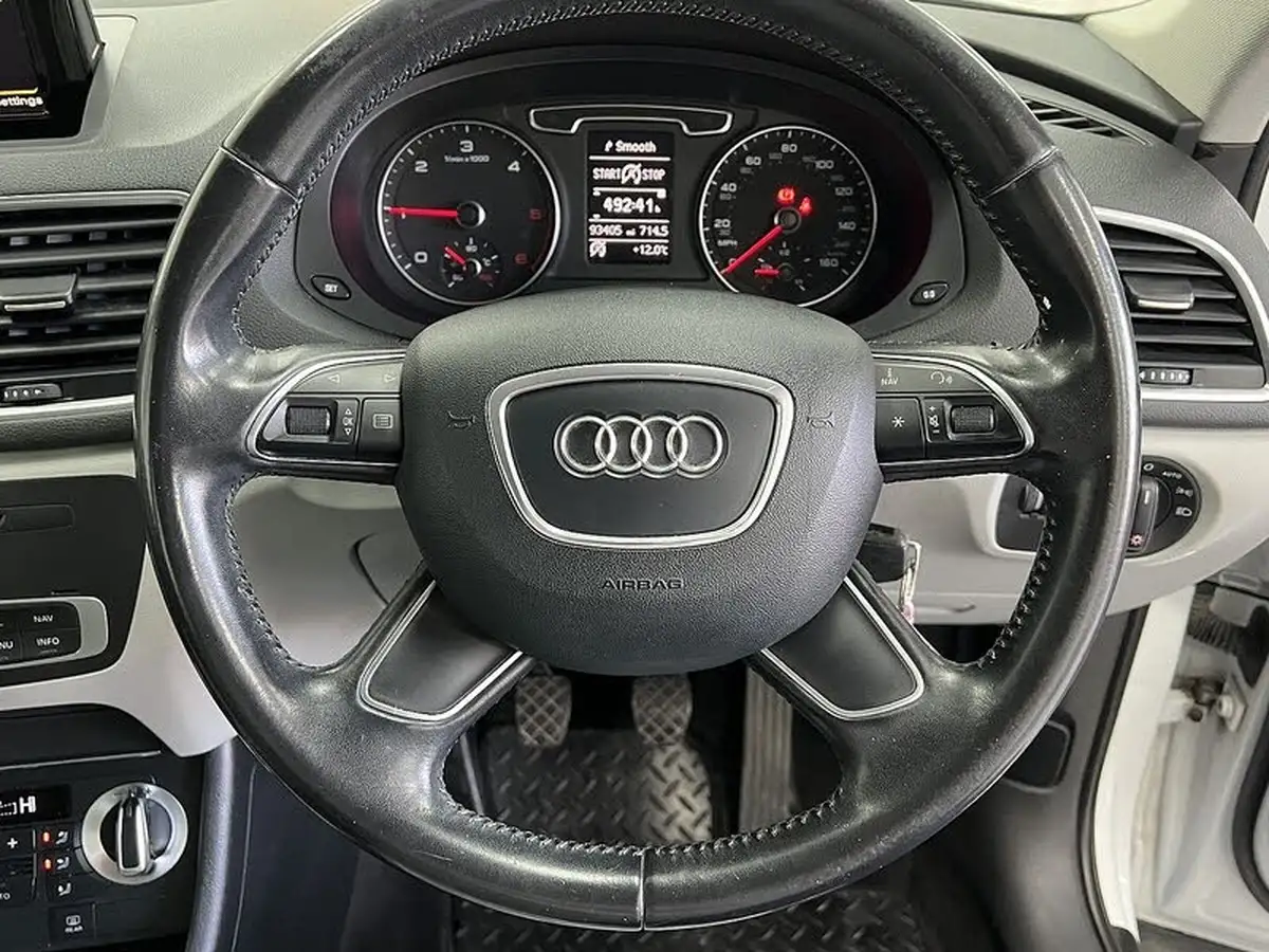 2014-audi-q3-20td-se-140ps-big-9