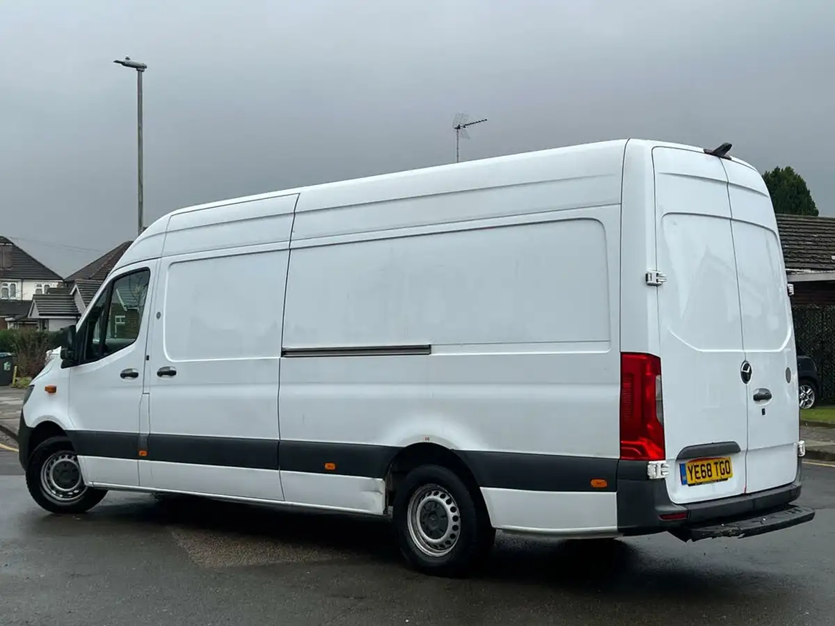 2018-mercedes-benz-sprinter-21cdi-311-l2h1-panel-van-rwd-eco-gear-360-big-1