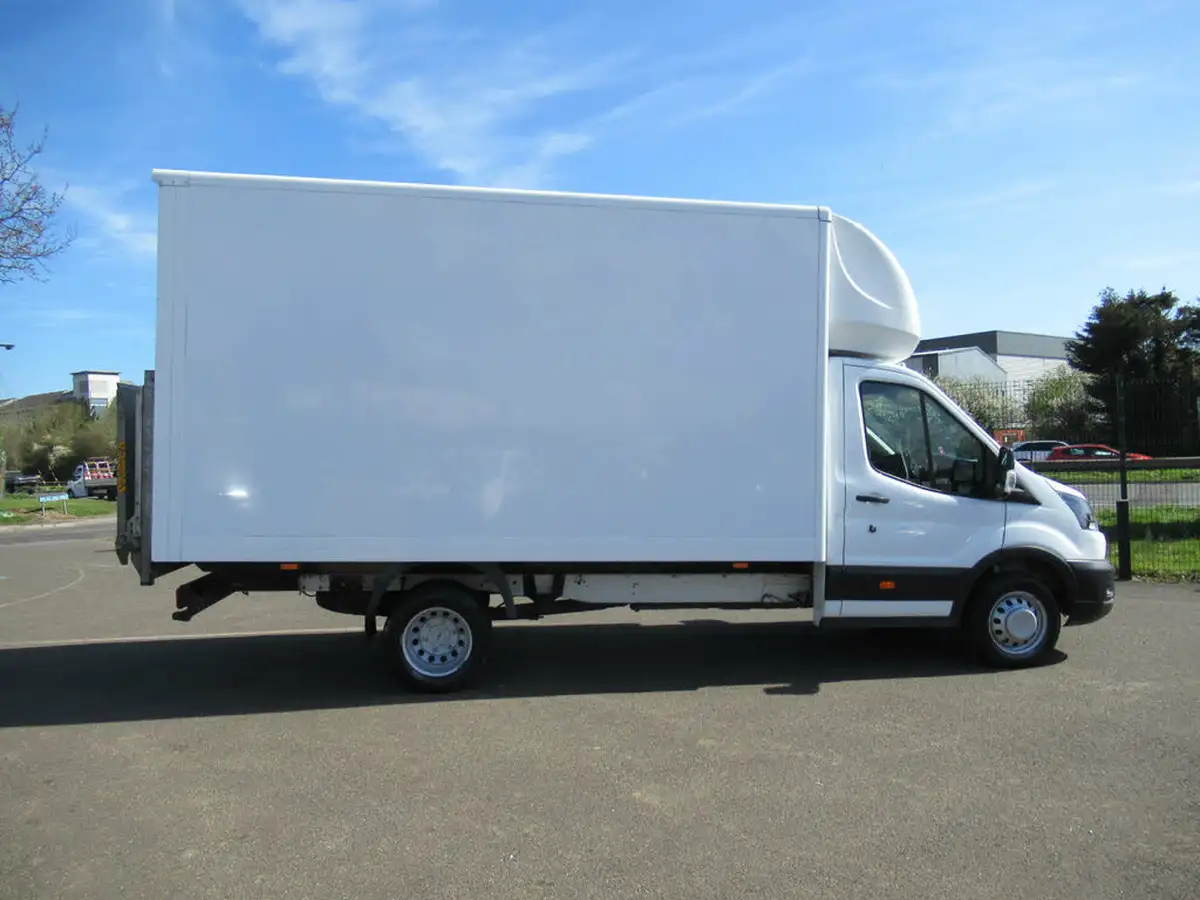 2021-ford-transit-20tdci-350-l2h1-leader-130pseu6dt-fwd-cab-big-10
