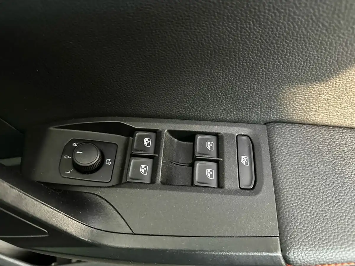 2023-seat-ibiza-10-tsi-fr-sport-110ps-dsg-big-24