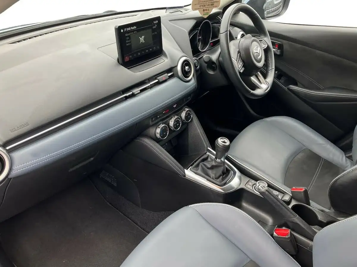 2022-mazda-mazda2-15-e-skyactiv-g-gt-sport-big-5
