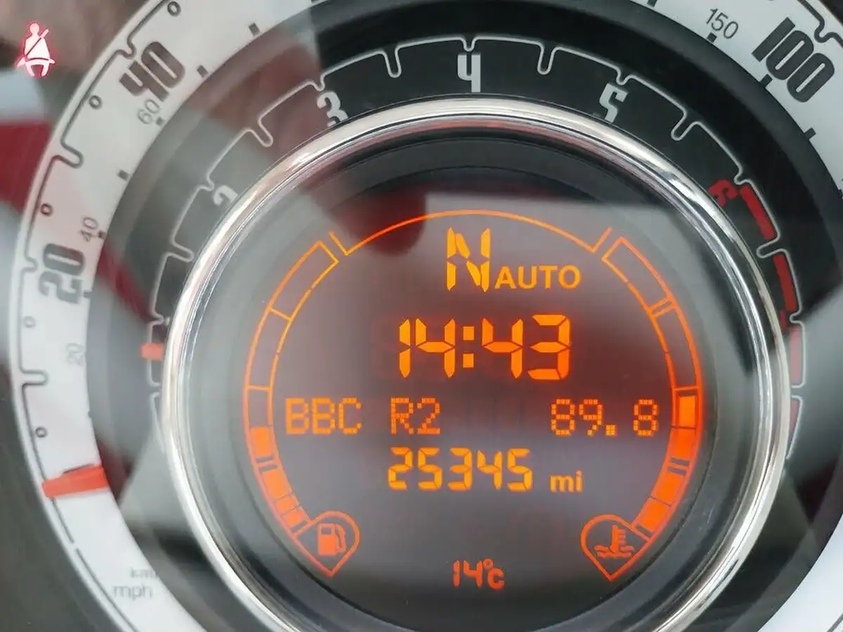 2013-fiat-500-big-18