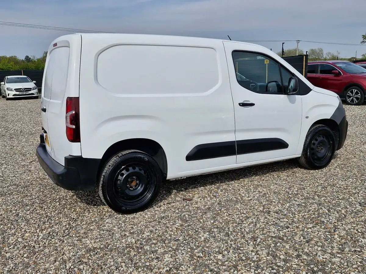 2020-citroen-berlingo-15bluehdi-1000-enterprise-100pseu6dt-e-ss-panel-big-37