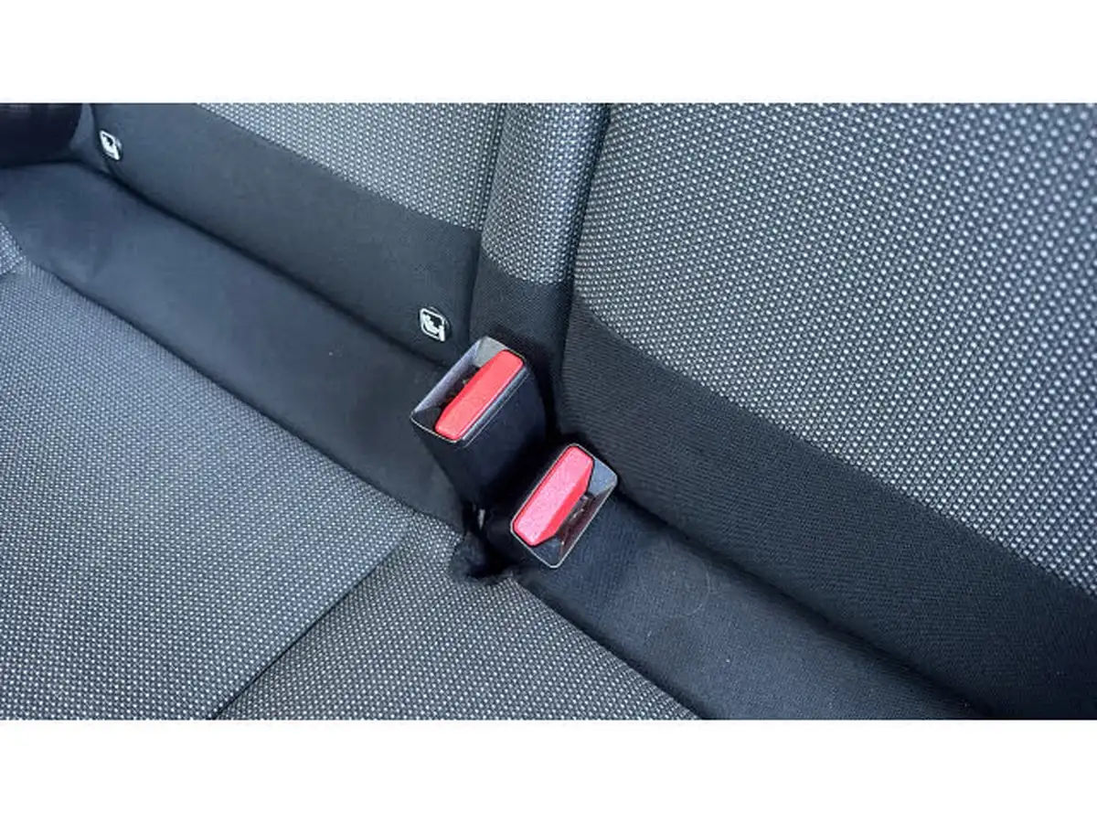 2019-citroen-c3-12-puretech-flair-110ps-ss-eat6-big-16