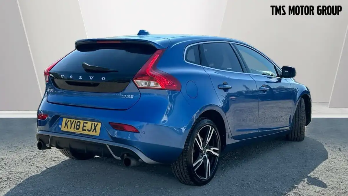 2018-volvo-v40-20td-d3-r-design-pro-geartronic-big-6