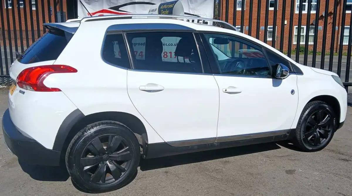 2014-peugeot-2008-crossover-12-crossway-big-51