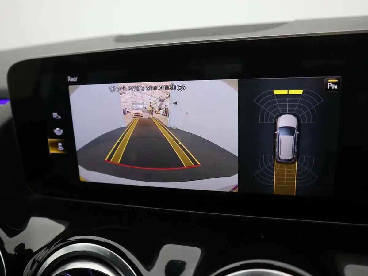 2020-mercedes-benz-b-class-13-b200-amg-line-premium-plus-big-15