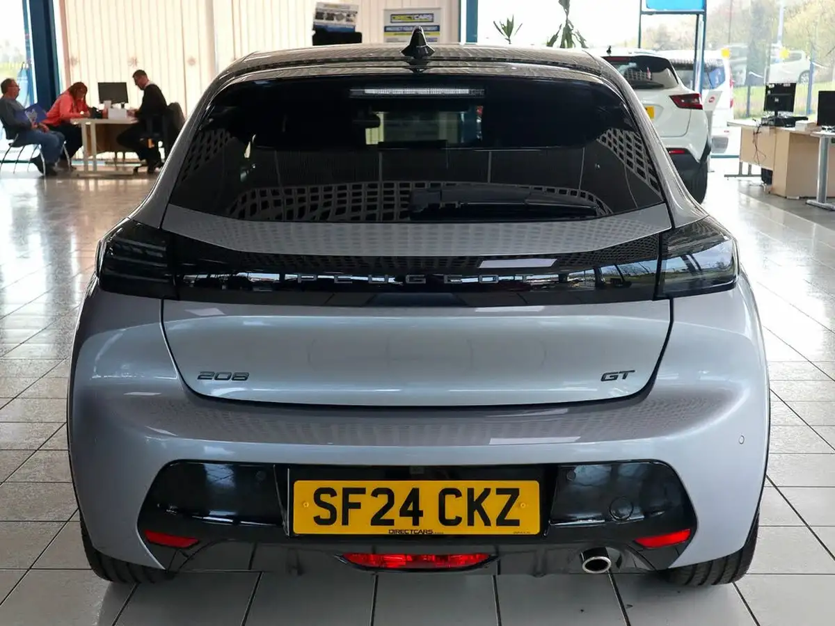 2024-peugeot-208-12-puretech-gt-100ps-big-7