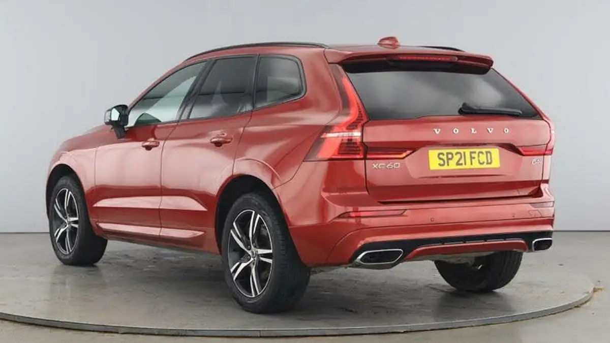 2021-volvo-xc60-20td-b4-r-design-awd-big-2