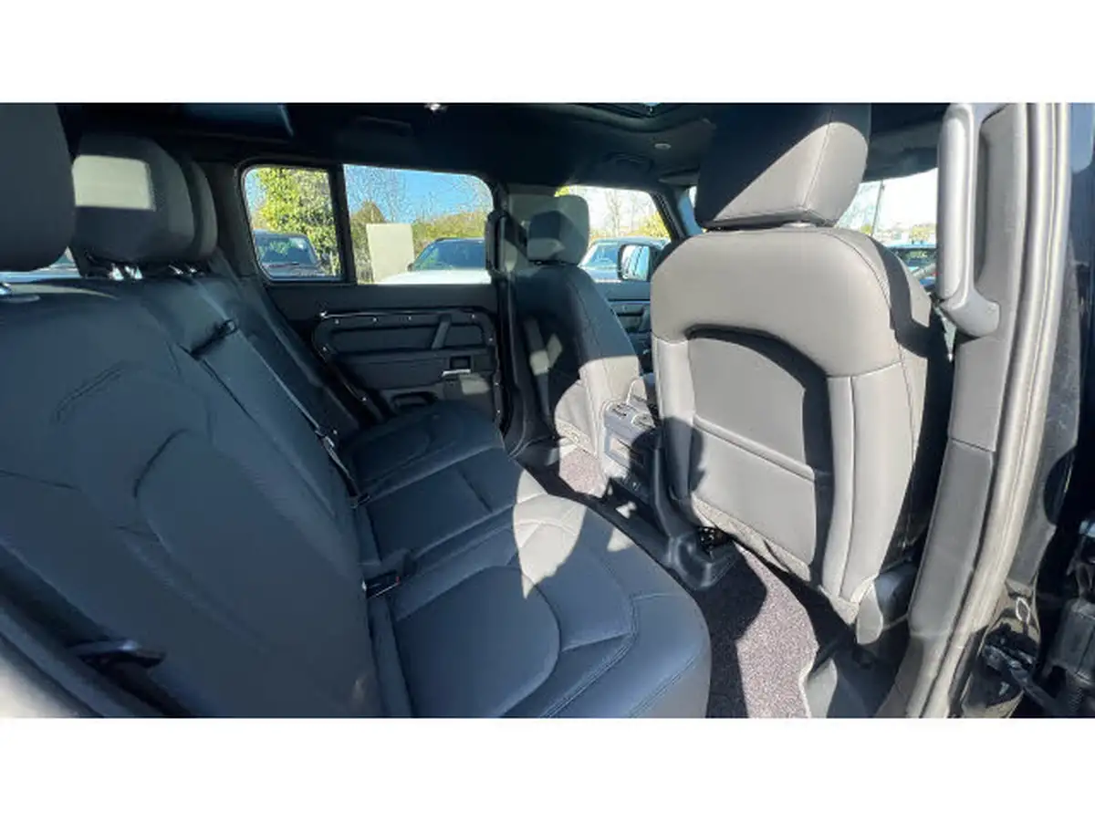 2024-land-rover-110-defender-30-d350-x-dynamic-se-big-32