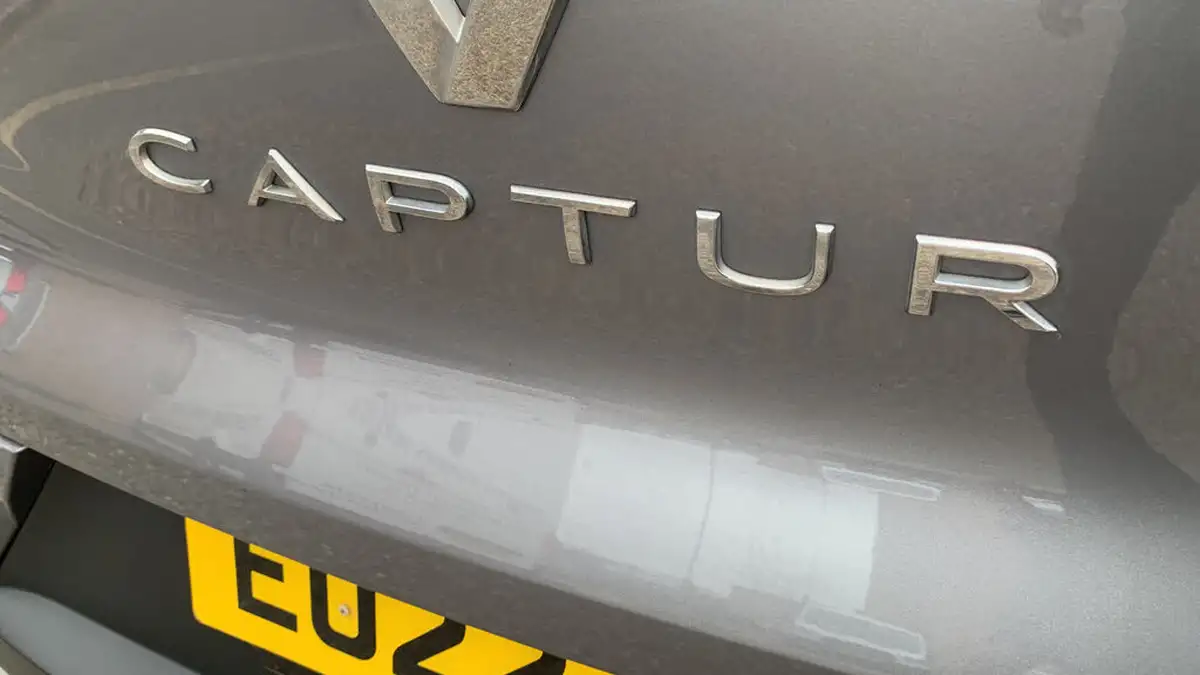 2022-renault-captur-10-tce-iconic-edition-big-43