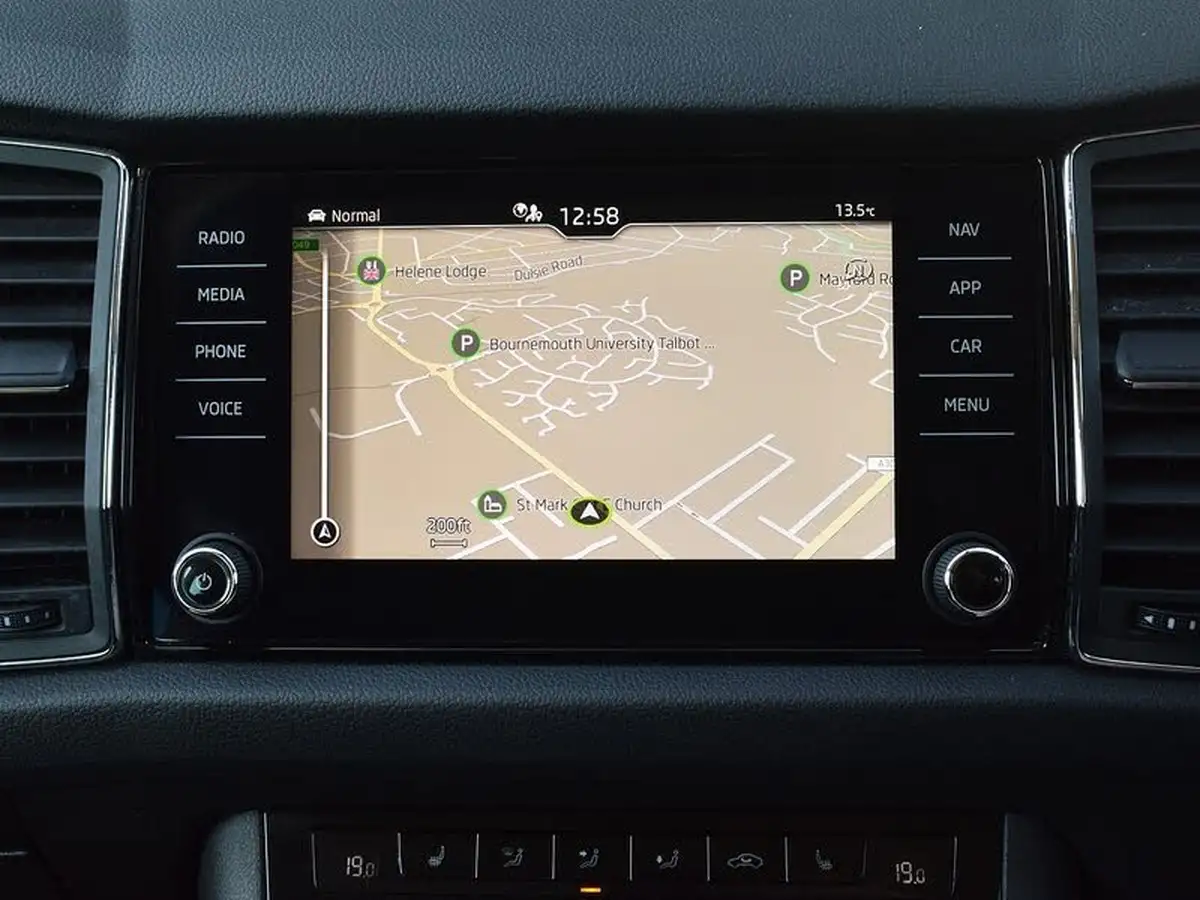 2021-skoda-kodiaq-15-tsi-se-l-dsg-big-10