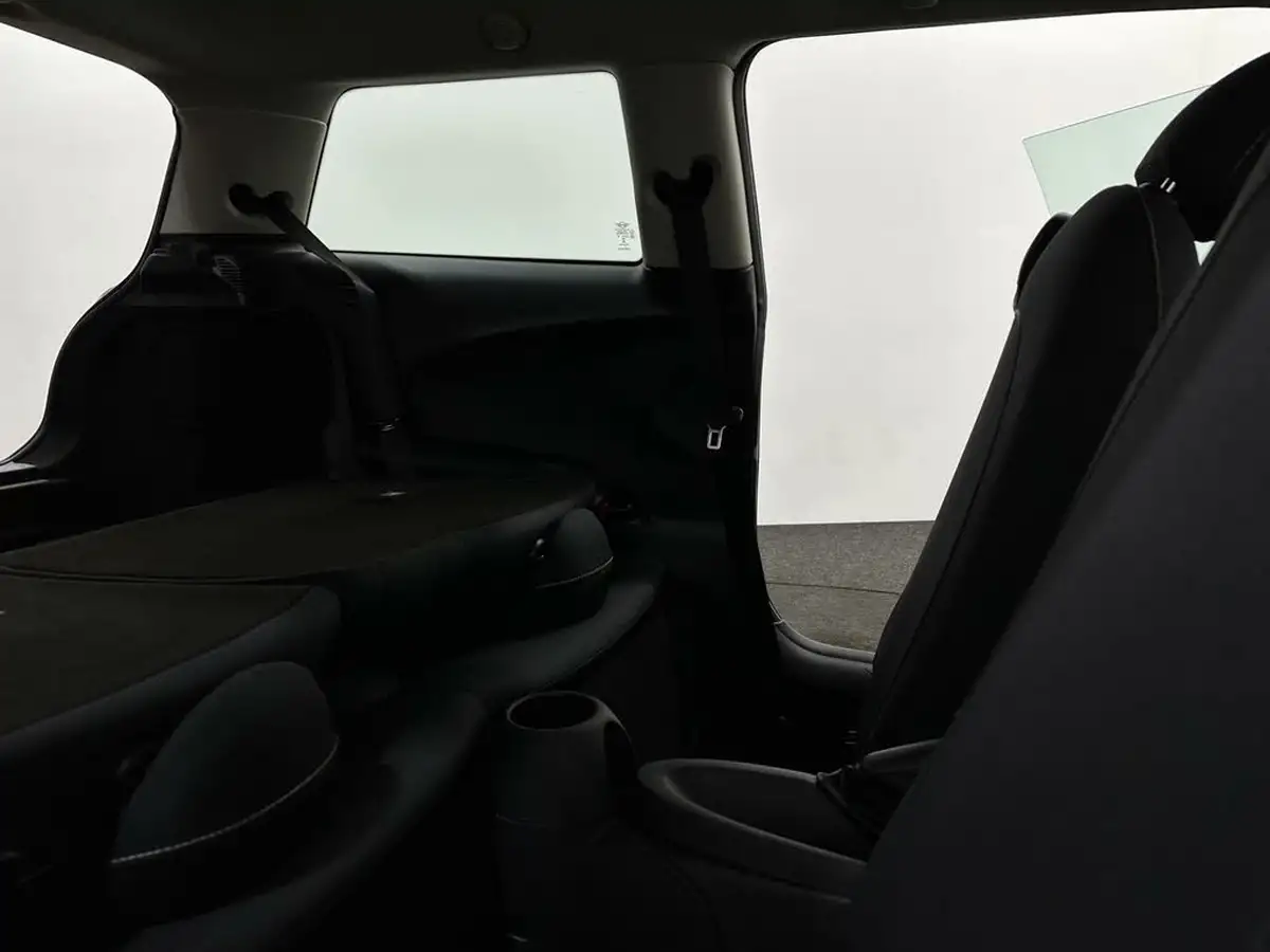 2016-mini-cooper-12-one-3d-big-34