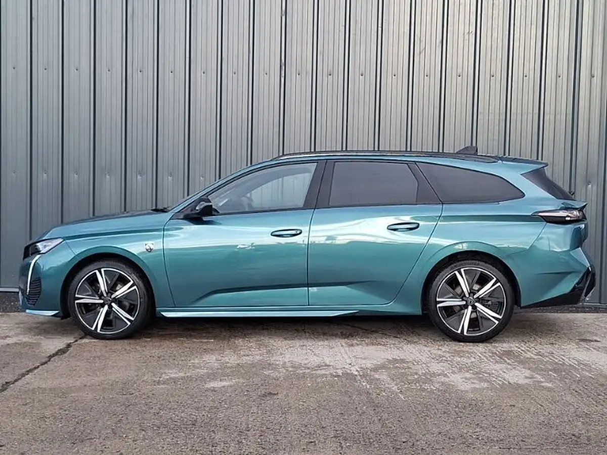 2023-peugeot-308-sw-12-puretech-gt-130ps-ss-eat8-big-3