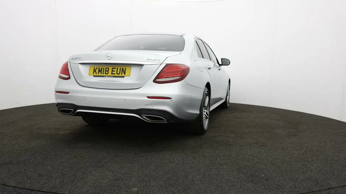 2018-mercedes-benz-e-class-30d-e350d-amg-line-premiumss-saloon-4d-4matic-big-74