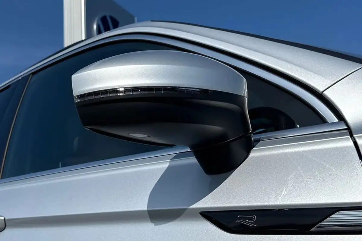 2023-volkswagen-tiguan-15-tsi-r-line-edition-big-27