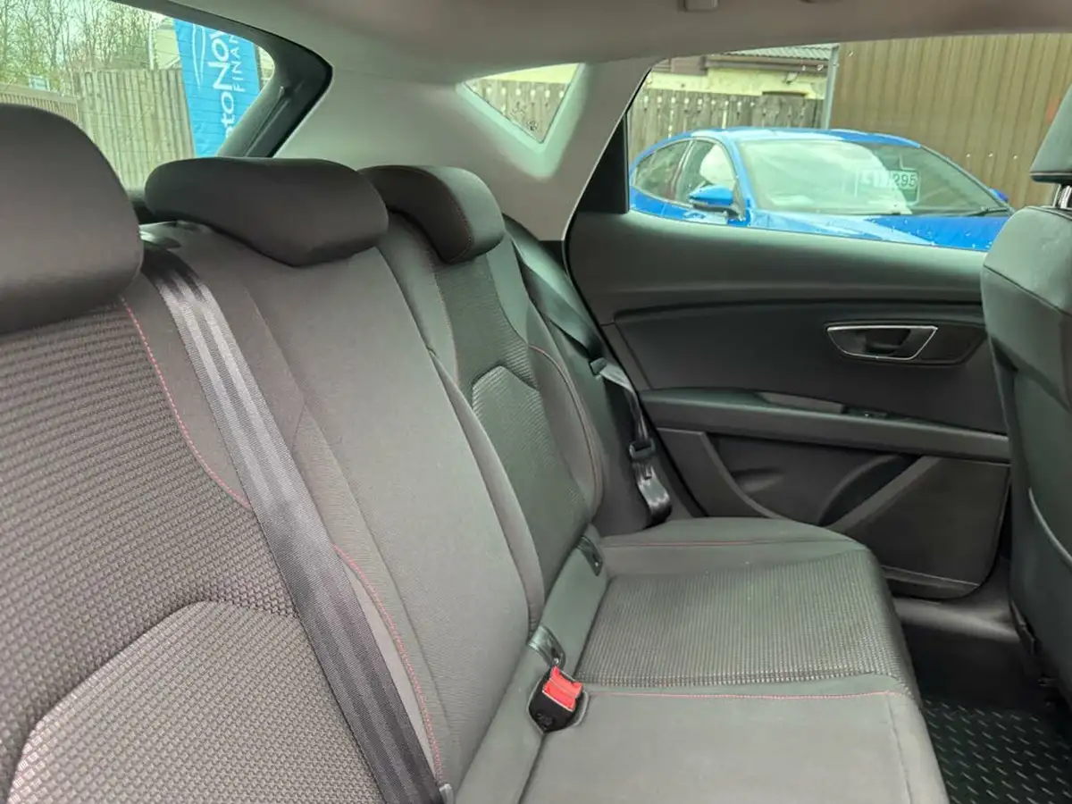 2018-seat-leon-14-tsi-fr-technology-hatchback-5d-big-17