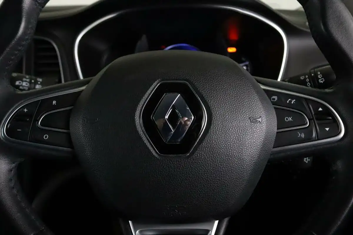 2019-renault-megane-13-tce-iconic-hatchback-big-17