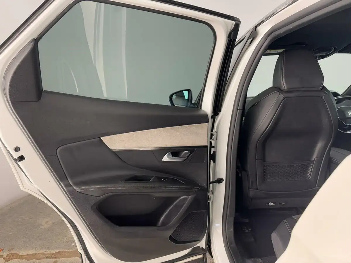 2021-peugeot-3008-suv-15-bluehdi-gt-big-14