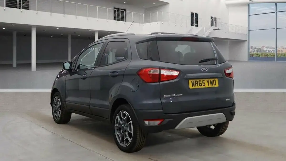 2015-ford-ecosport-10-titanium-t-big-10