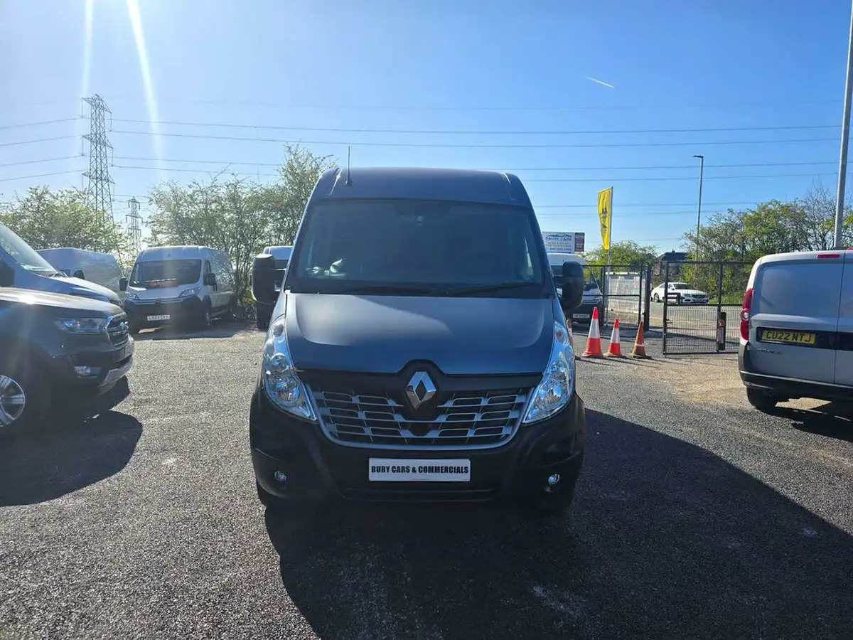 2018-renault-master-big-2
