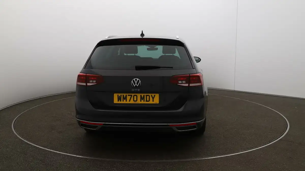 2021-volkswagen-passat-14-tsi-gte-estate-5d-big-49