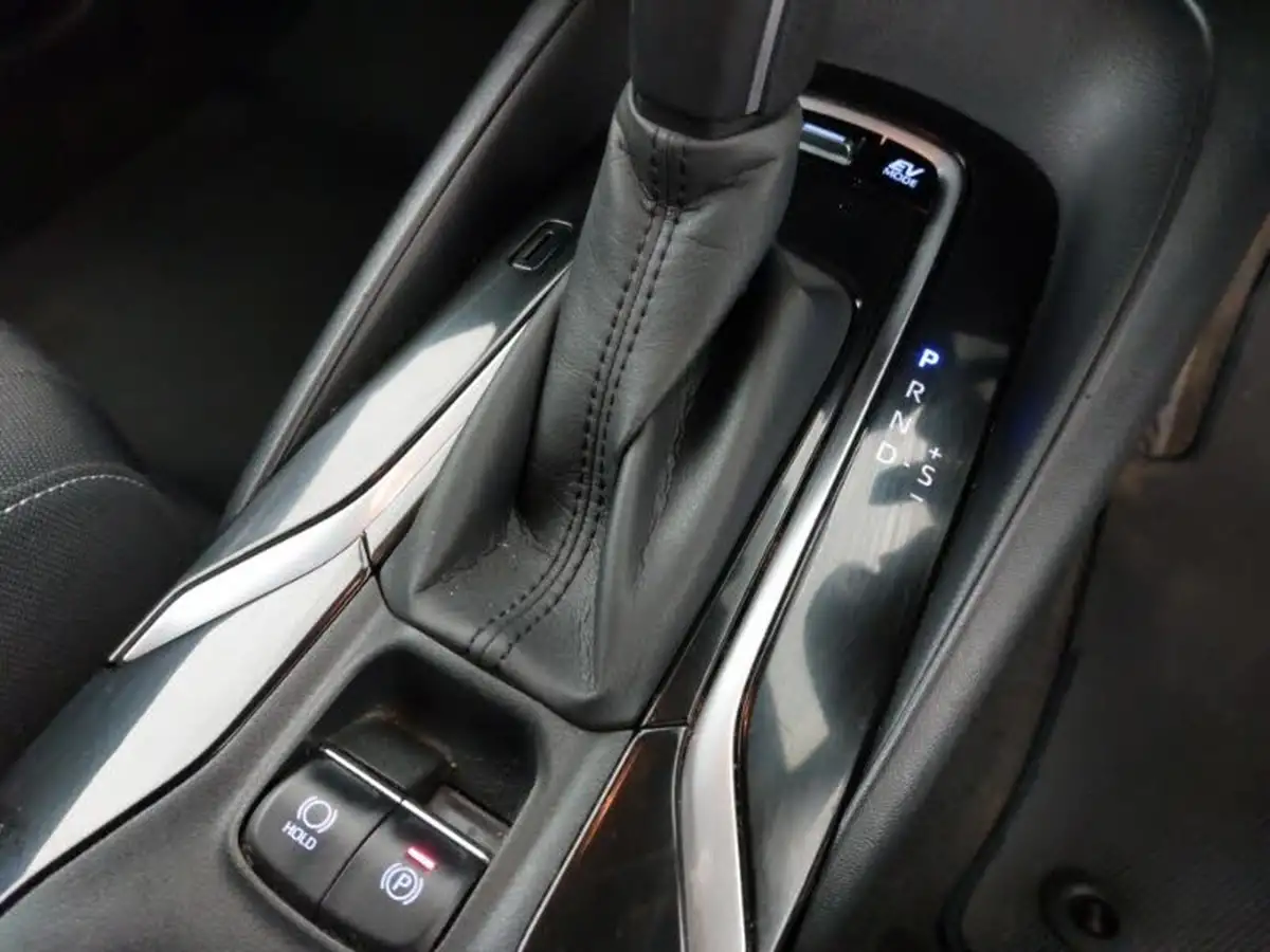 2021-toyota-corolla-20-vvt-i-icon-tech-touring-sports-big-18