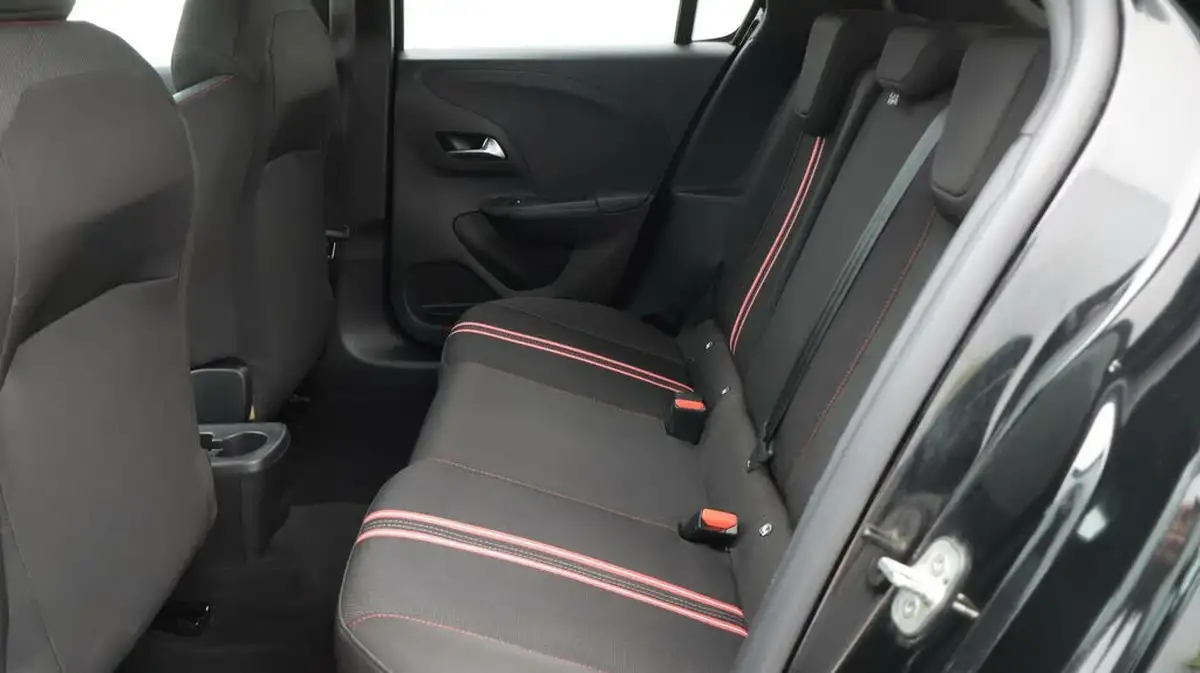 2022-vauxhall-corsa-e-sri-premium-big-16